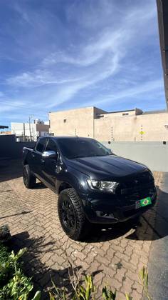 FORD RANGER 3.2 XLT 4X4 CD 20V DIESEL 4P AUTOMÁTICO FORD RANGER 3.2 XLT 4X4 CD 20V DIESEL 4P AUTOMÁTICO